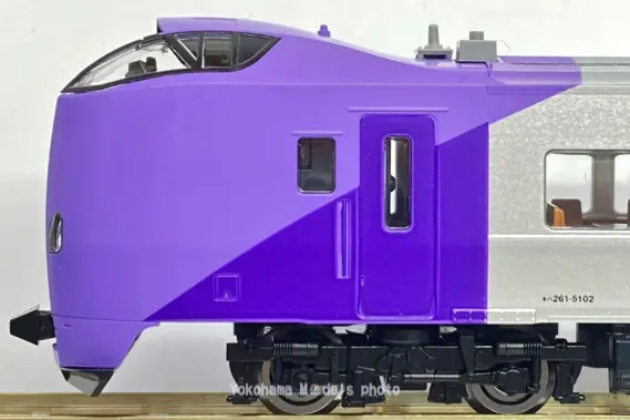 キハ261系5000番代「ラベンダー」が入線しました。TOMIX 98487