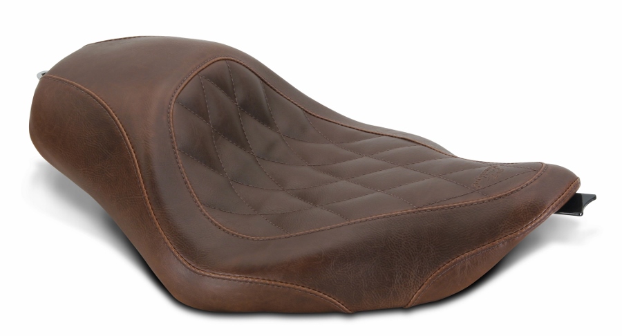 ハーレーのシート何がイイの？？？マスタング！？ラペラ！？ | パイン