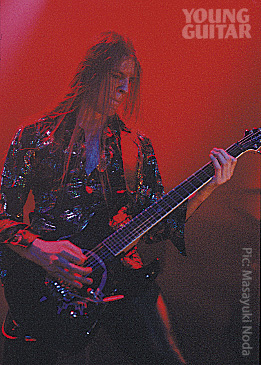 CAPARISON DELIINGER CA クリストファーアモットモデル Caparison