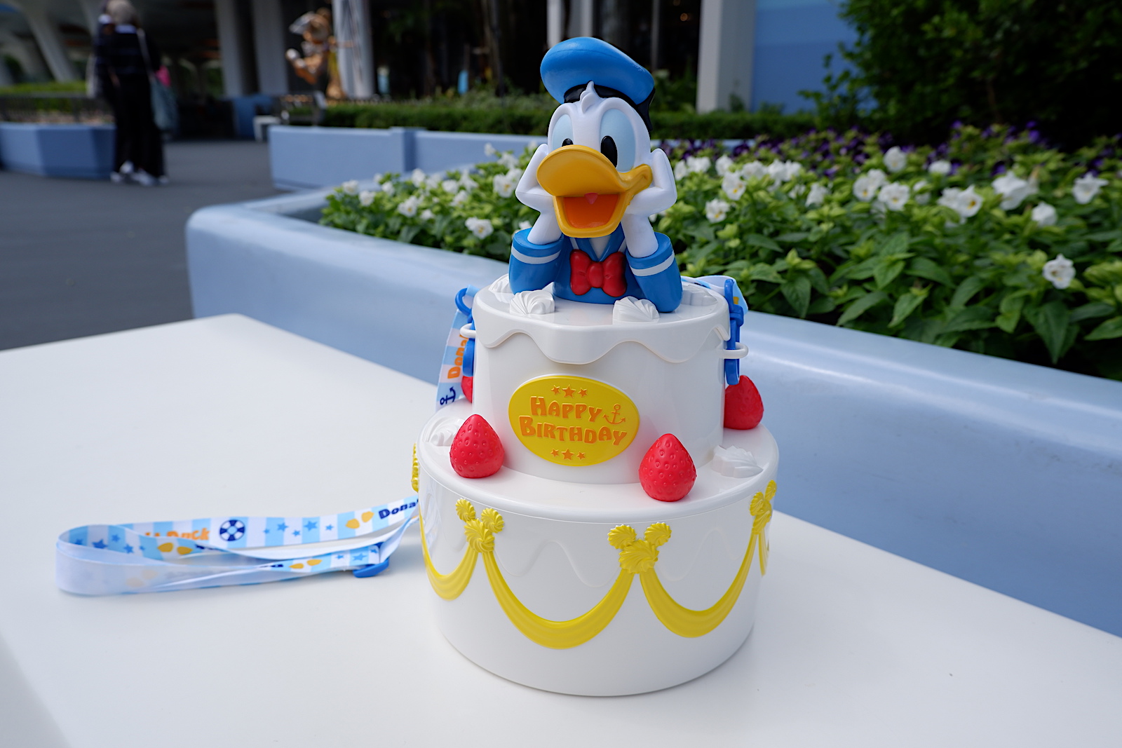 注目】ドナルドの誕生日を全力でお祝いできるバースデーグッズが悶絶級