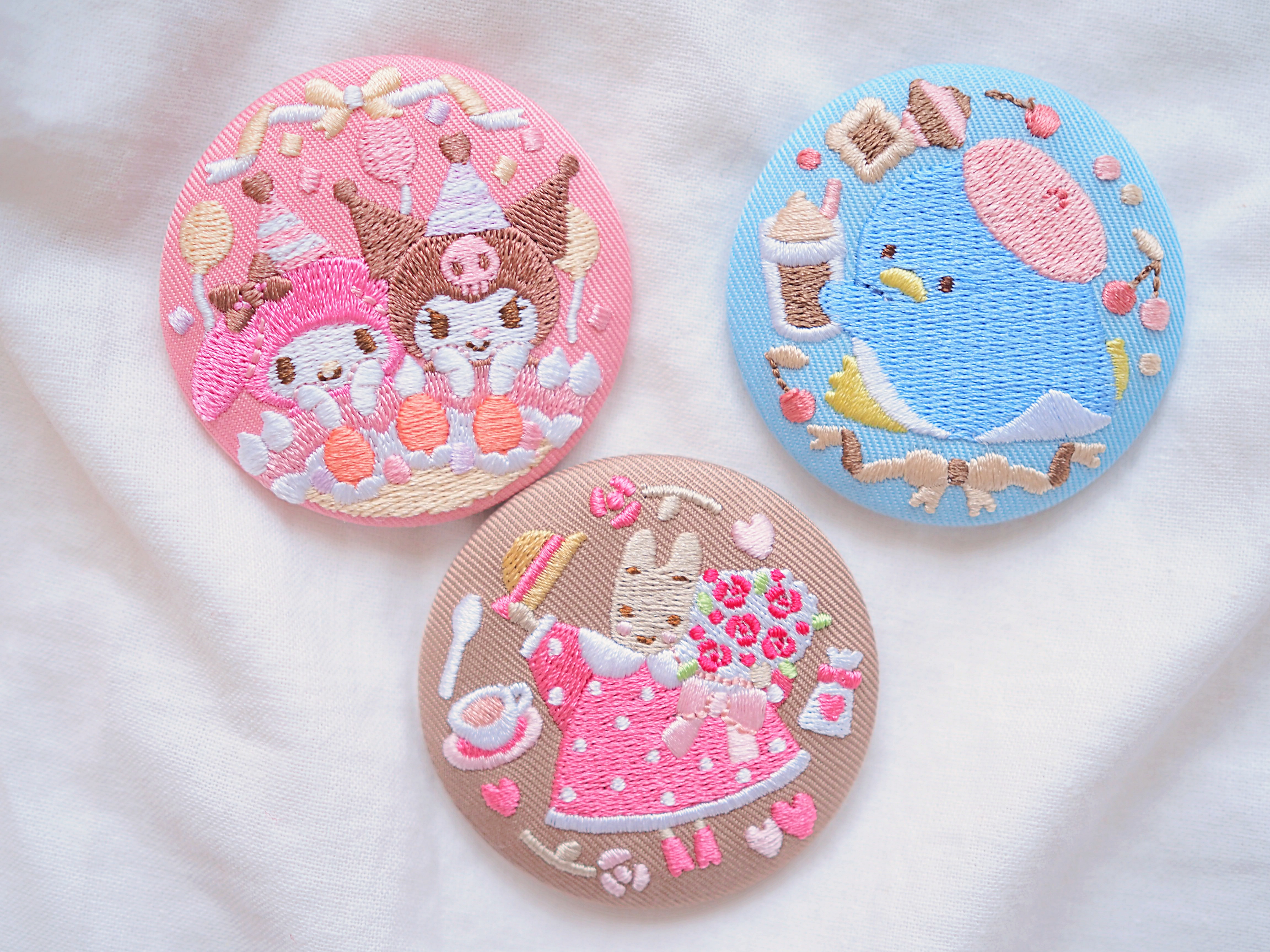 発売前から話題の「サンリオキャラクターズ 刺繍缶バッジビスケット3