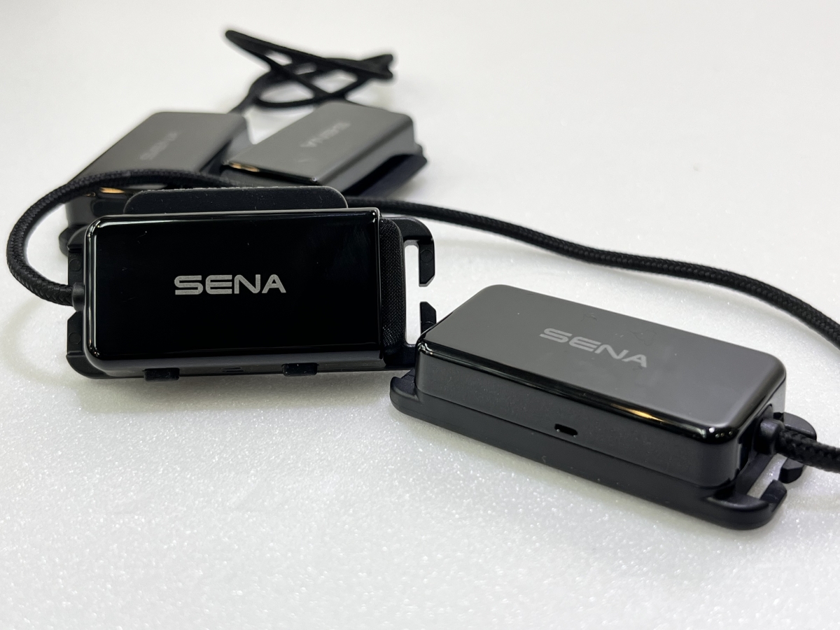 入荷情報】ヘルメットに装着するインカム！？『SENA PI』をご紹介し
