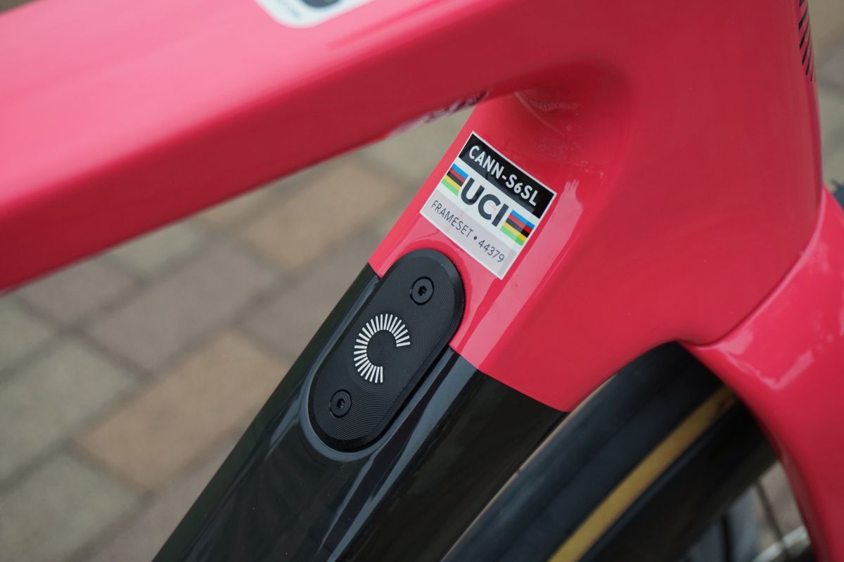 スーパーハイエンドバイク SUPERSIX EVO LAB71 Team ようやく組み立て