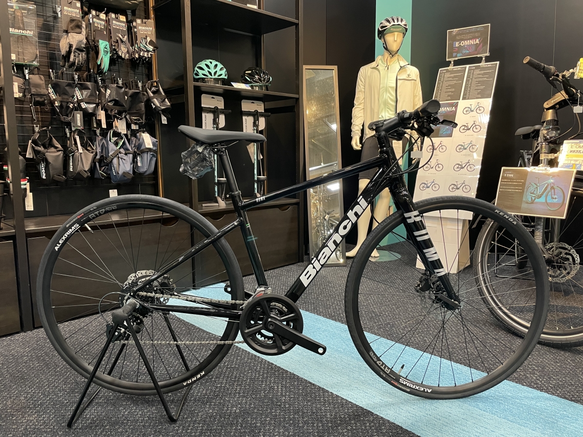 Bianchi】ROMA 3 よりスポーティな油圧ディスククロスバイク | 九州で