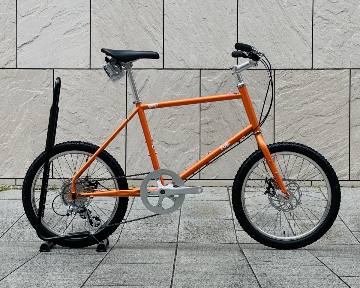 これはセンスある！スタイリッシュなミニベロのご紹介【FUJI STAUT