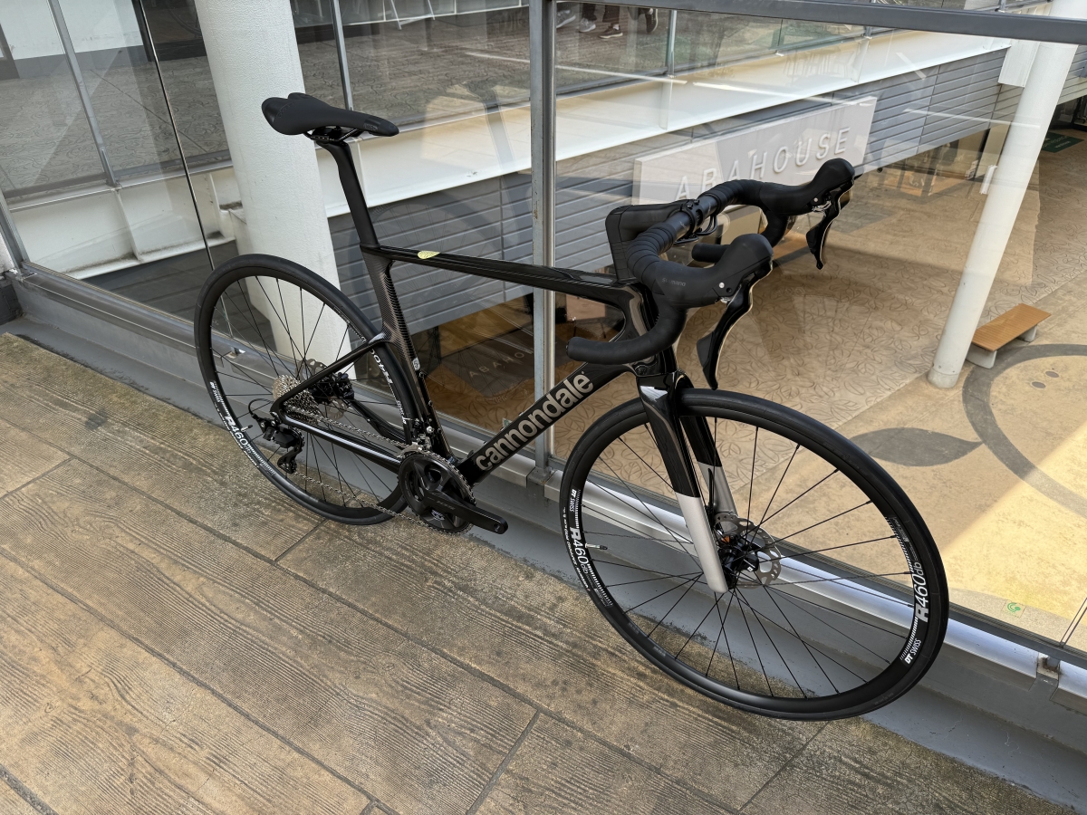 CANNONDALE】”SuperSix EVO 4″即納可能車で展示中！エアロ性能が更に