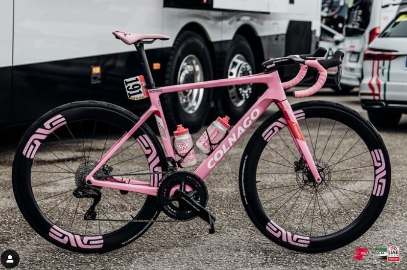 超限定のピンクのCOLNAGOとピンクのENVE | 大阪で自転車をお探しなら