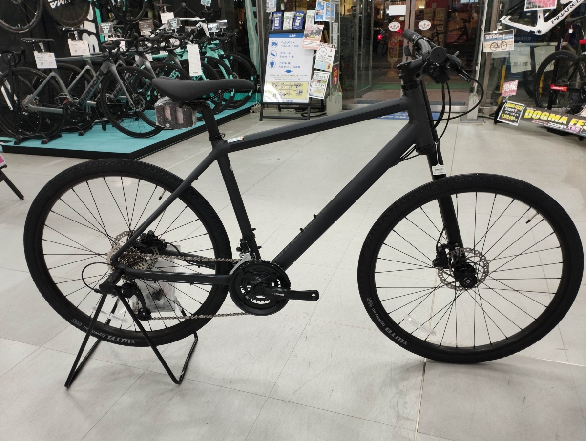 漆黒クロスバイク | 大阪で自転車をお探しならY's Road 大阪本館