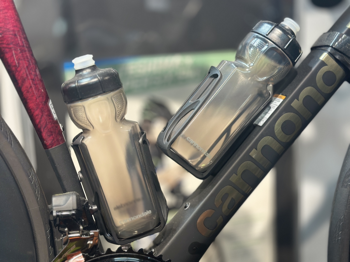Cannondale】エアロボトルとエアロボトルケージを購入しました