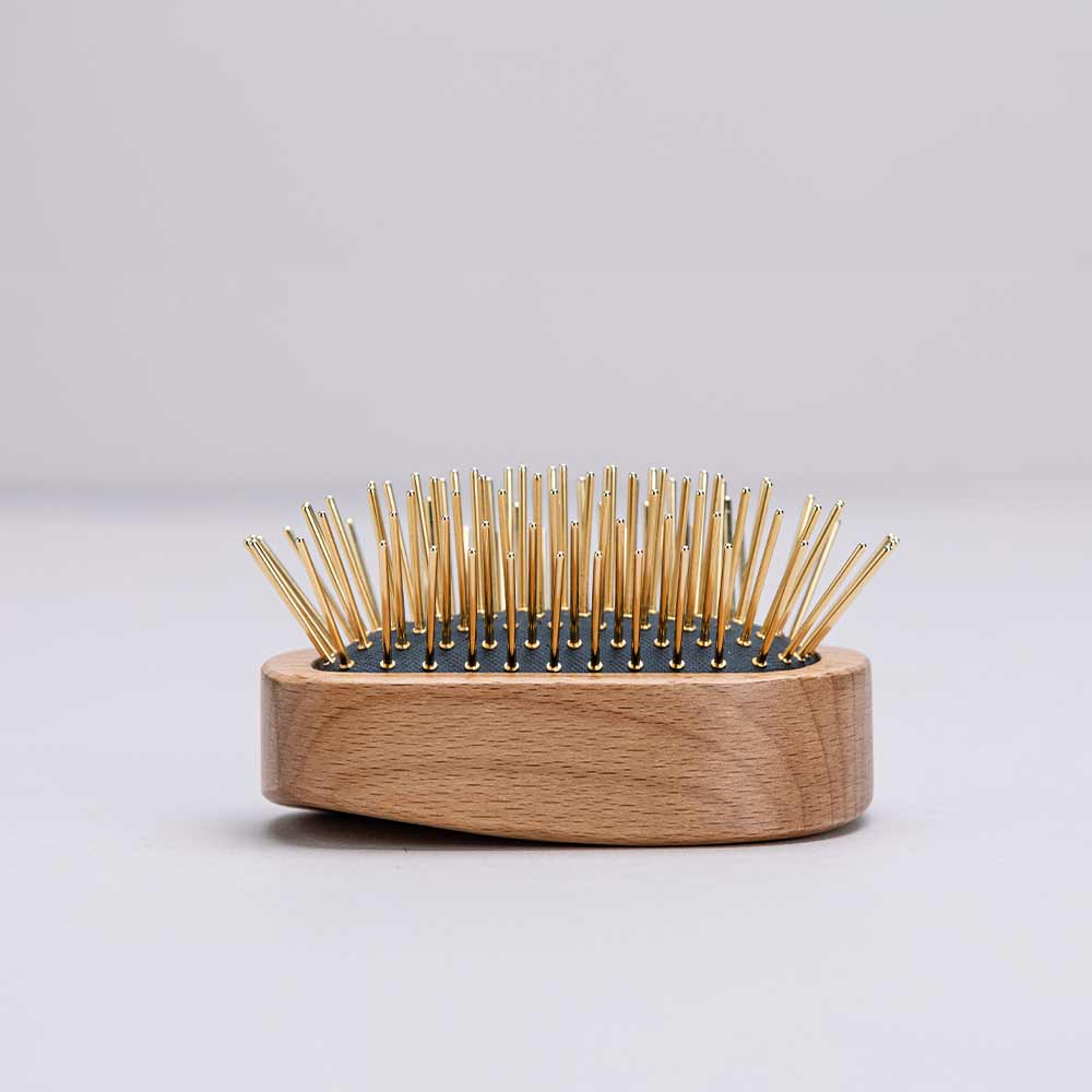 金好梳ヘアブラシ スクエアタイプ｜手のひらサイズで便利な頭皮ケアブラシ