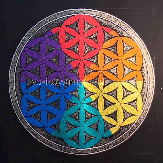 幸運を呼ぶ点描曼荼羅アート虹色「フラワー・オブ・ライフ」の描き方