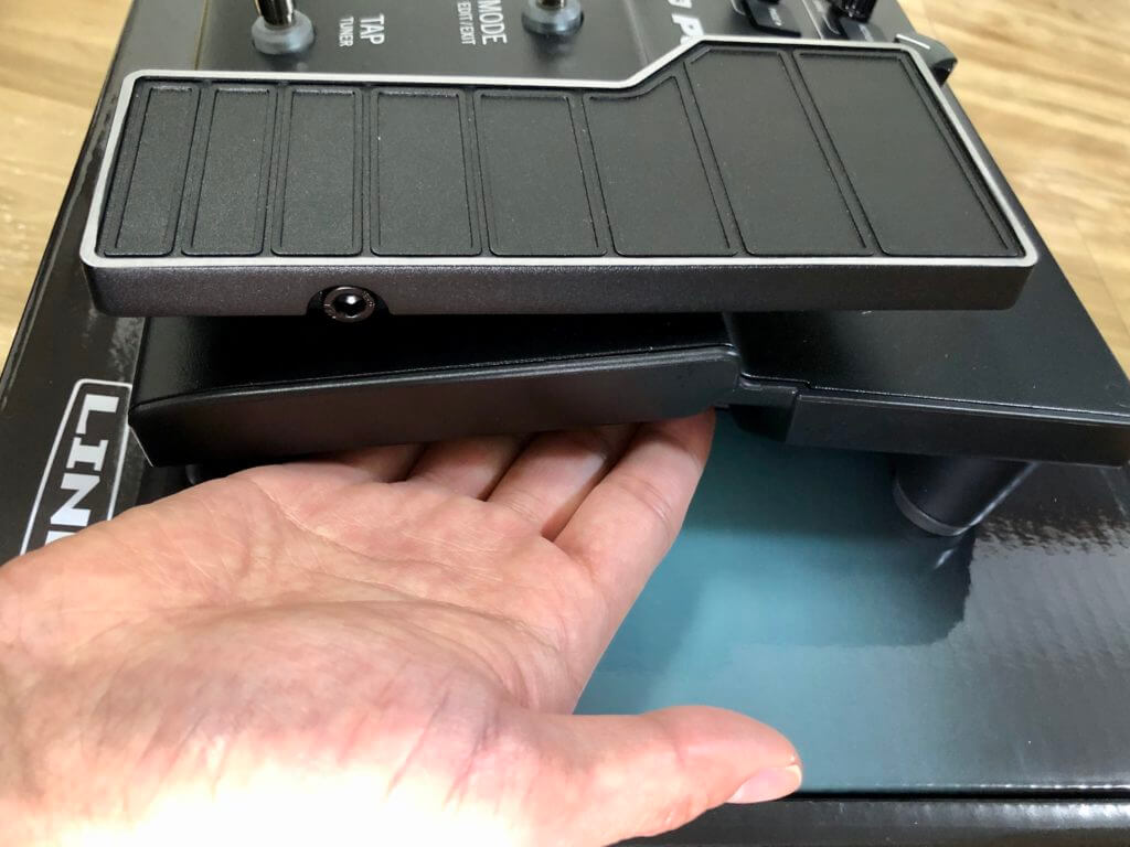 ライブ使用に特化されたマルチエフェクター！Line6 POD Goレビュー