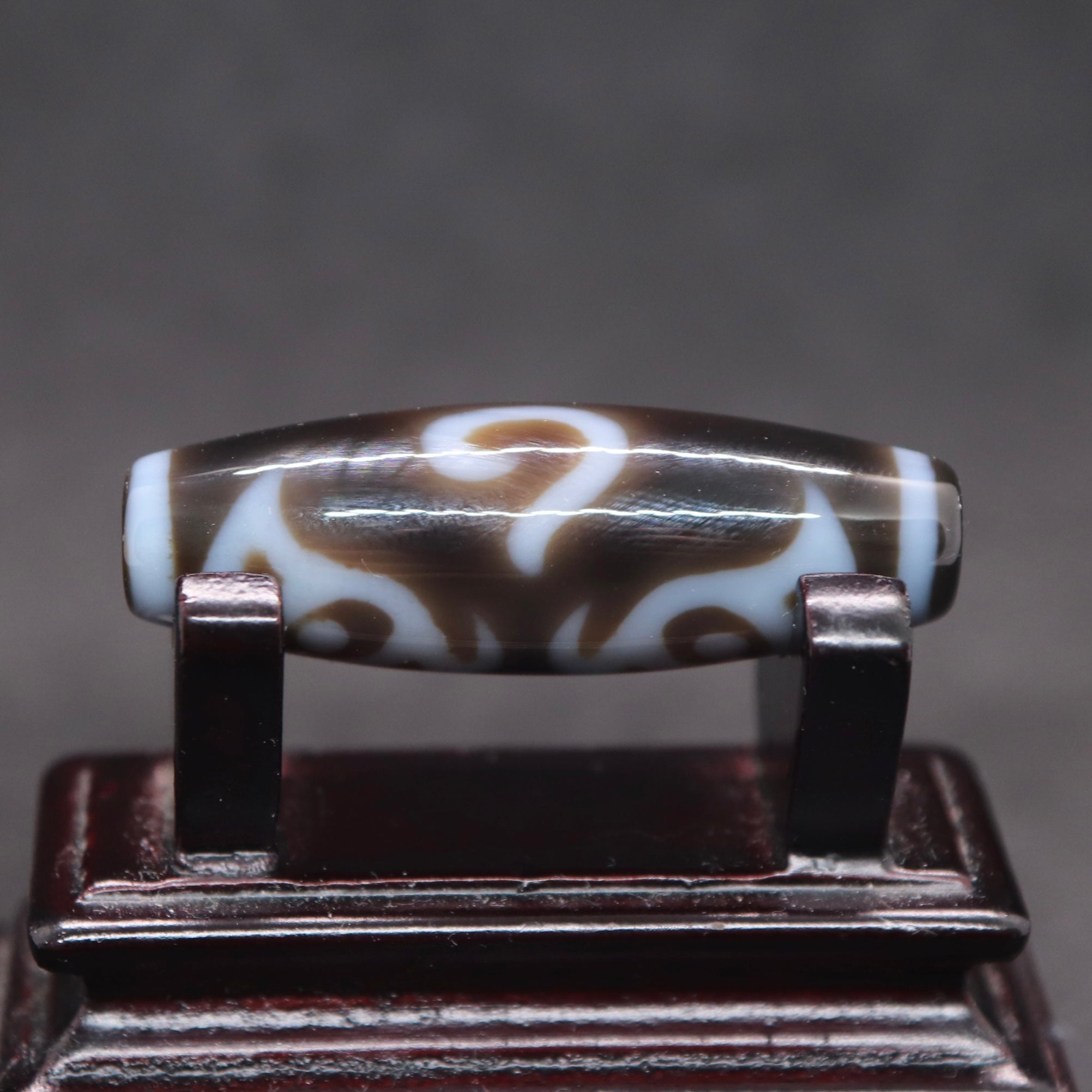 大日如来仏龍眼梵字天珠37㎜ – 天然石屋 優月堂