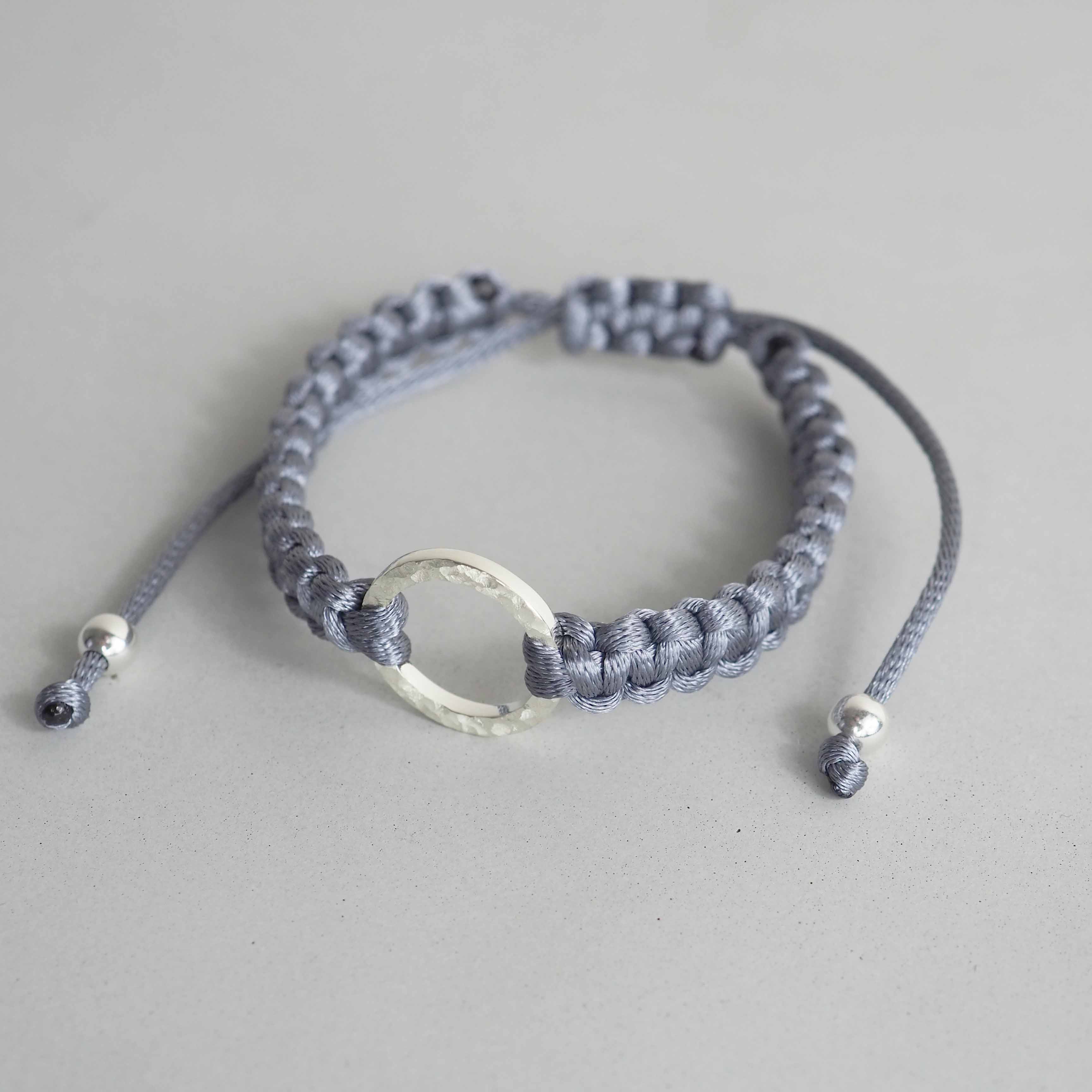 Bracelet -Dawn- Charcoal Gray シルバー ブレスレット – yuzen-official