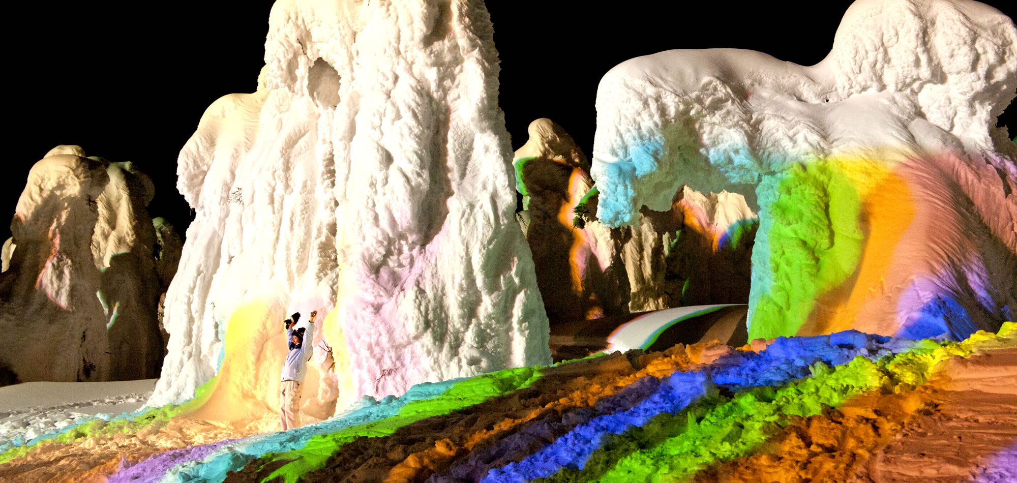 ナイトクルーザーで行く樹氷幻想回廊ツアー｜蔵王ロープウェイ｜蔵王