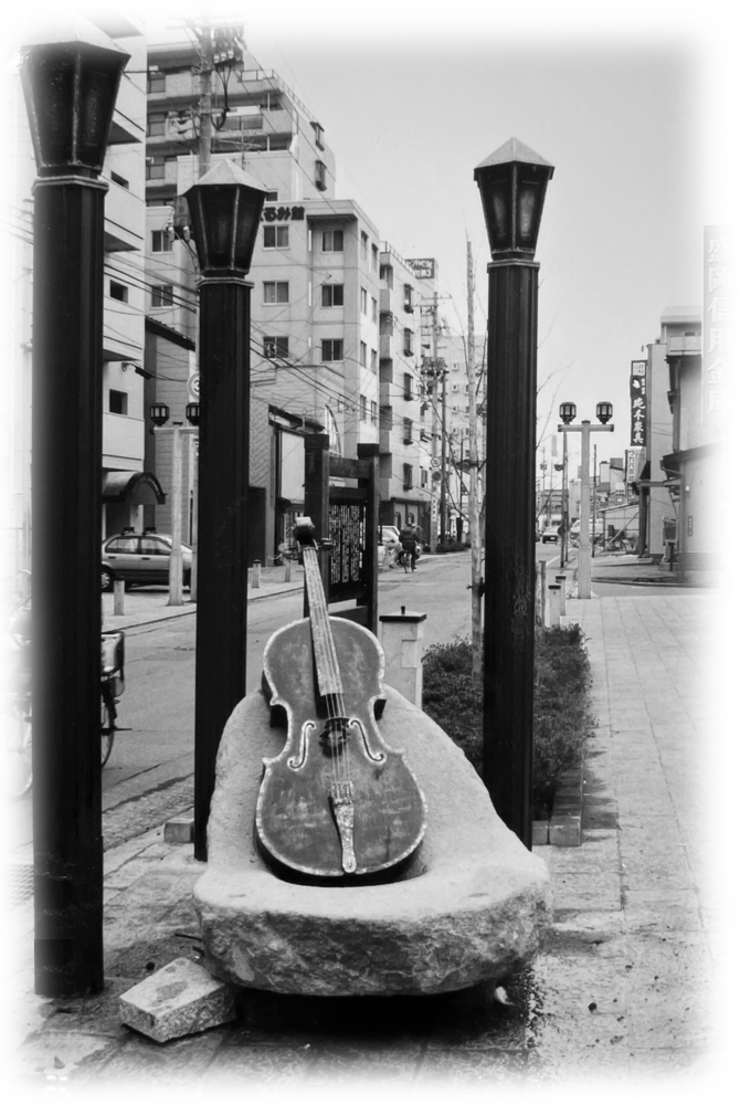 モニュメント紹介 – 盛岡市材木町商店街振興組合