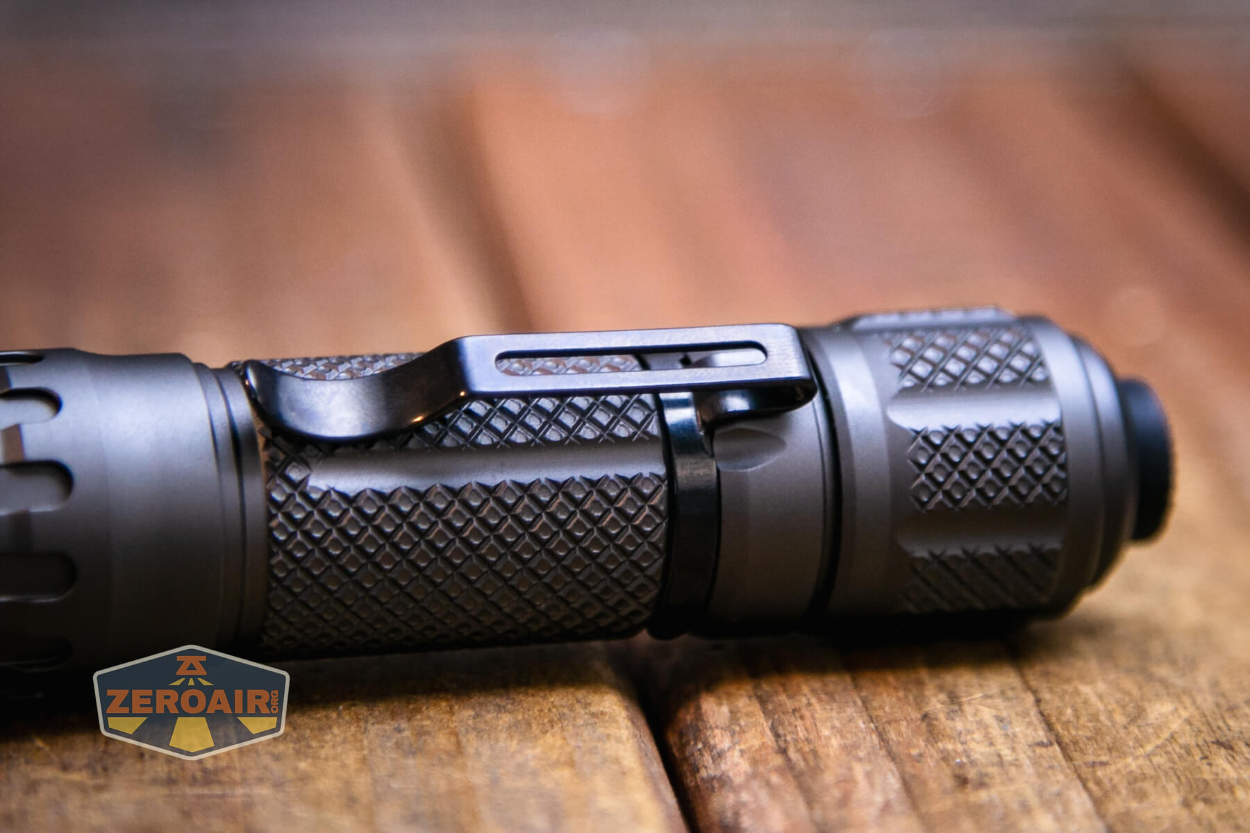 Weltool T2 “Elegant Panther” Flashlight Review - ZeroAir Reviews