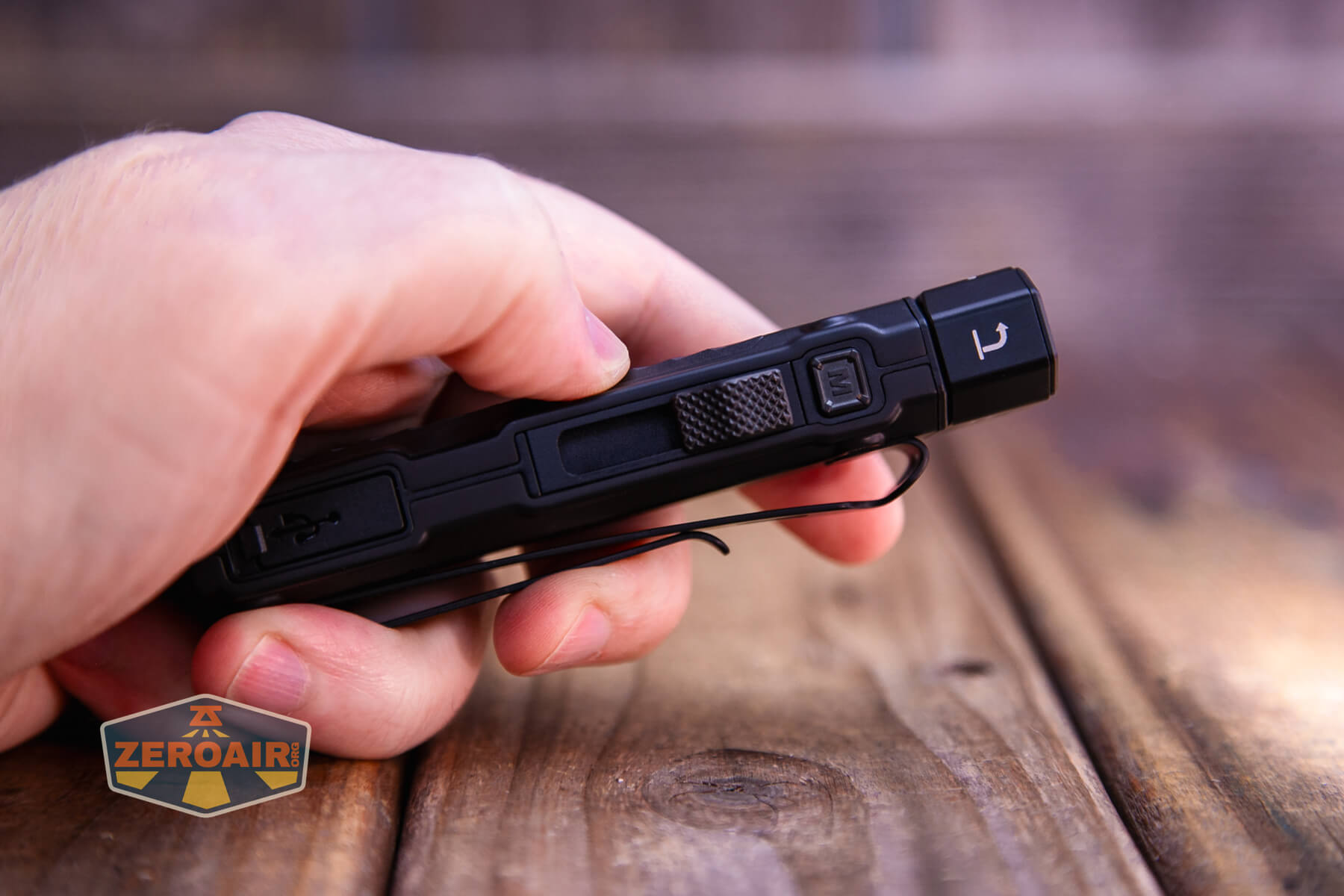 Nitecore EDC09 Swivel Head Flashlight Review - ZeroAir Reviews