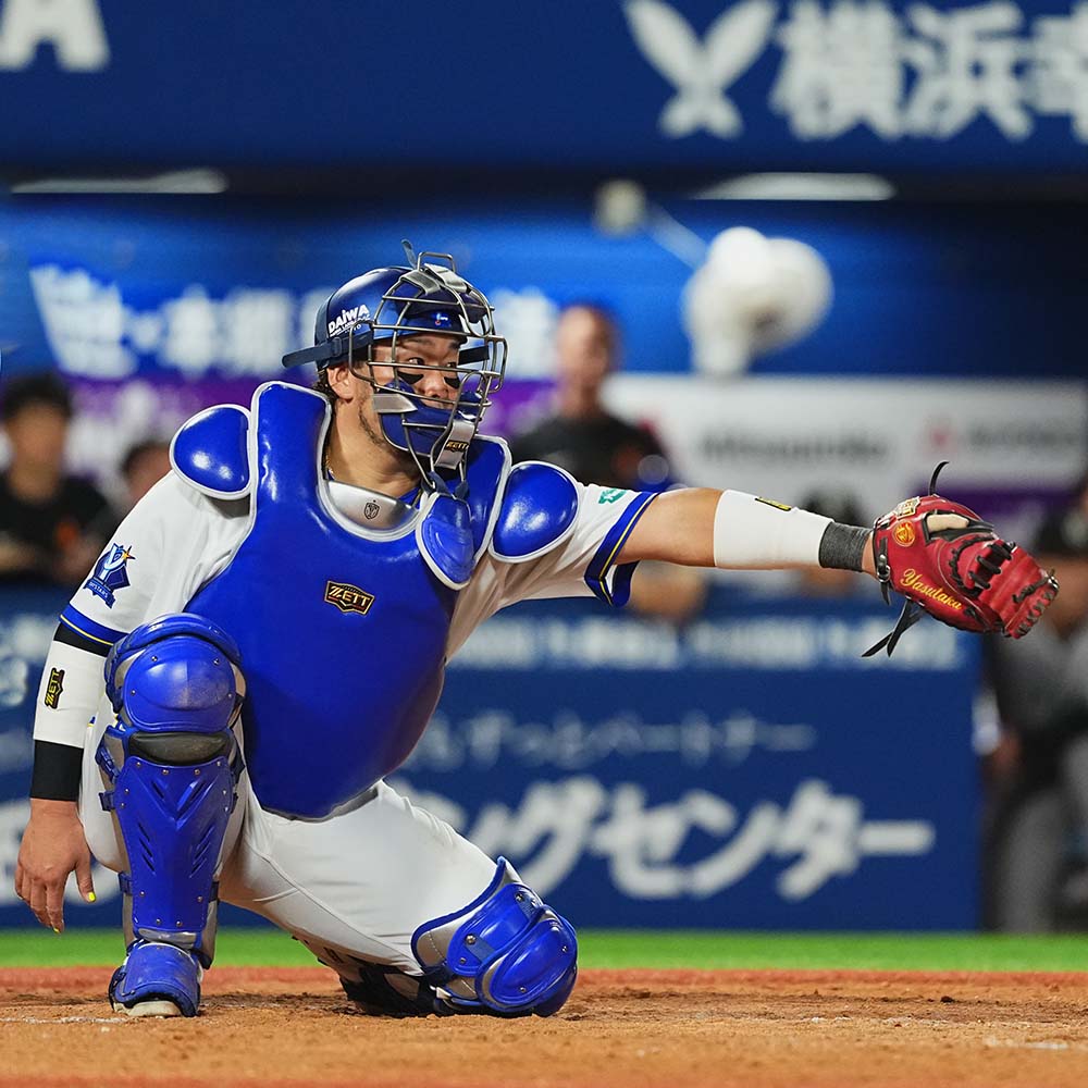 戸柱 恭孝 | 【ZETT】ゼットベースボールオフィシャルサイト