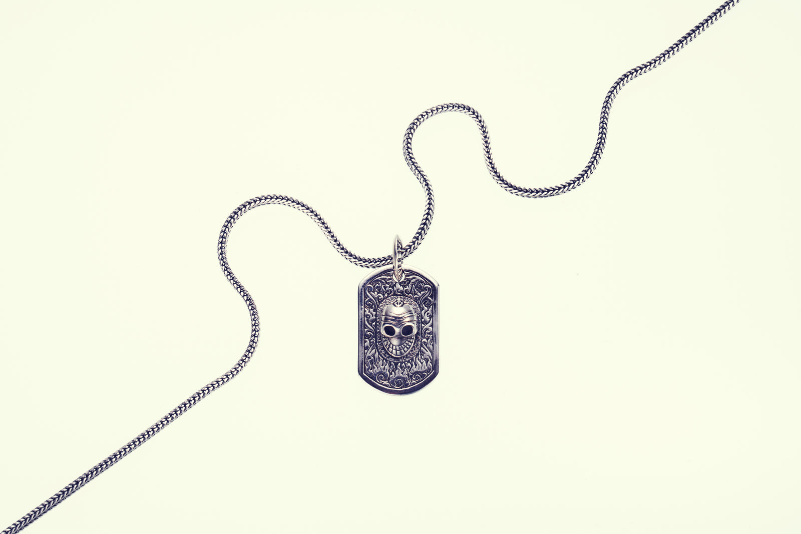 Tibetan Smile Skull Dog Tag｜チベタン・スマイルスカル・ドッグタグ