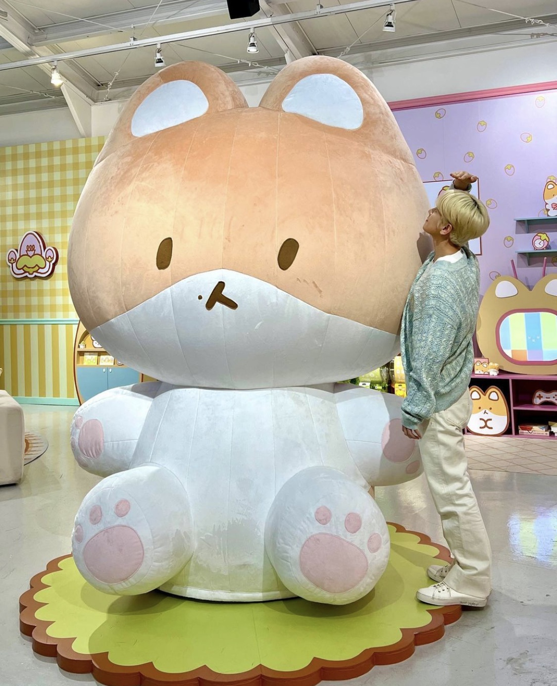 TEOLAEGI×EARPEARP♡》EXOベクヒョンがデザインしたキャラクターが