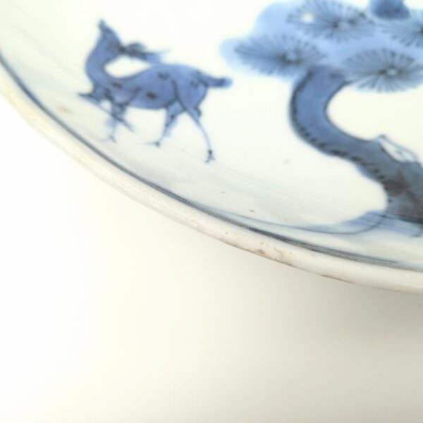 古染付 松鶴鹿文中皿 – 古美術西川