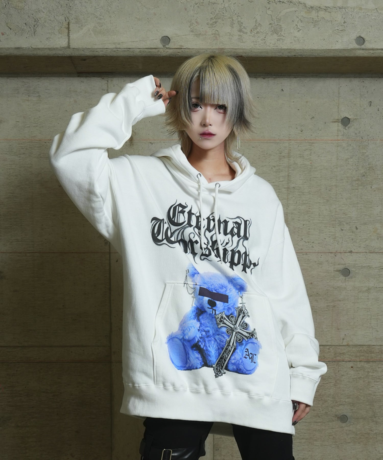 CROSS BEARプリントパーカー– A AM STUDIO