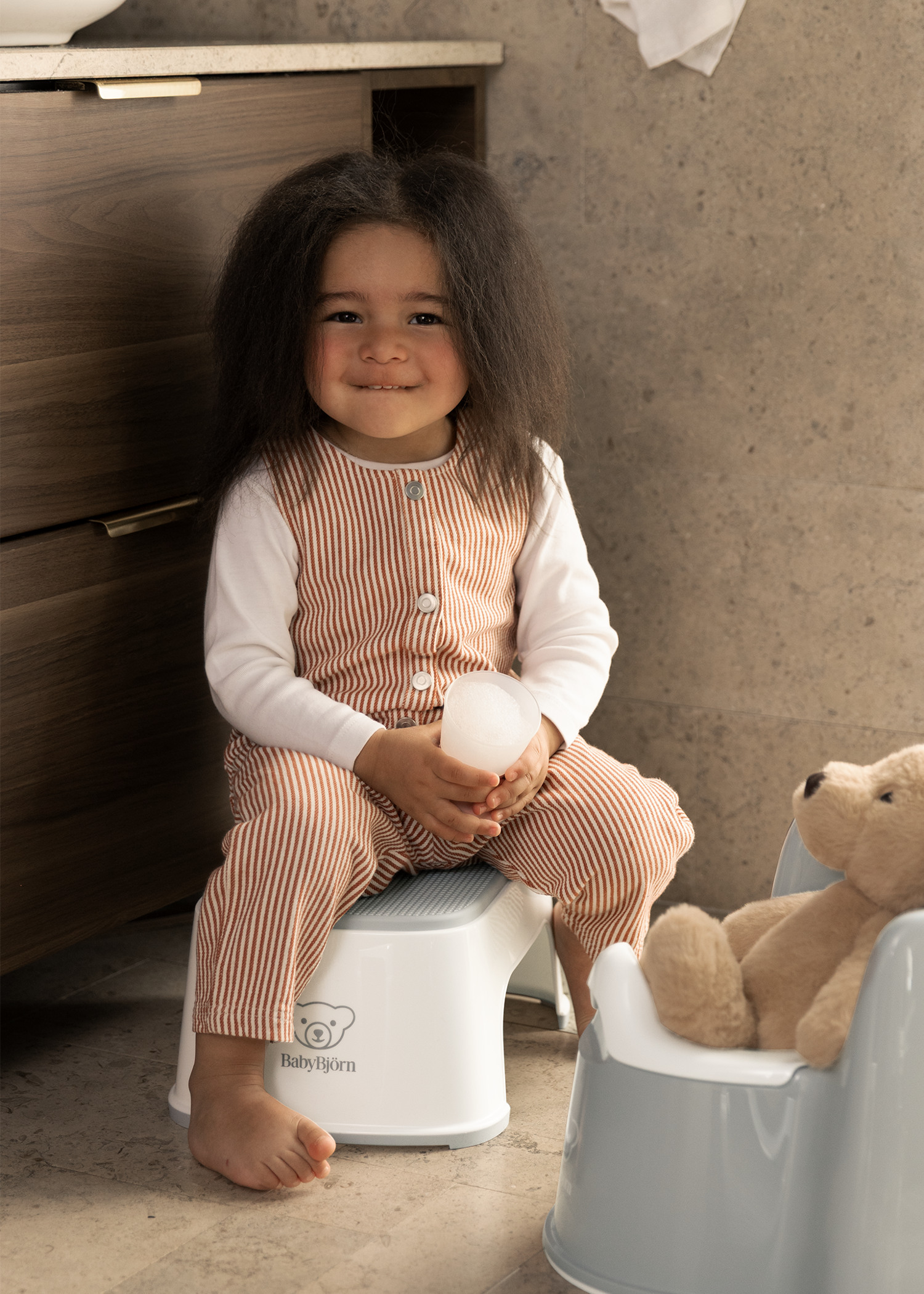 bathroom-lifestyle-babybjorn-