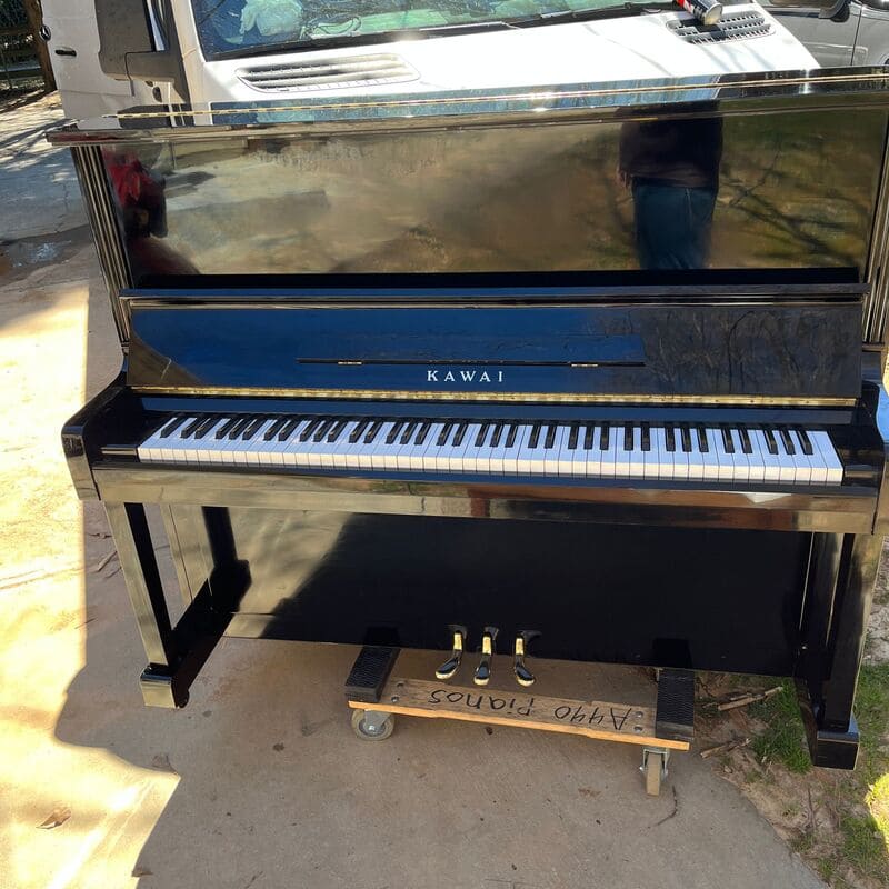 Kawai BL-31 Upright Piano – Japanese Craftsmanship in Excellent