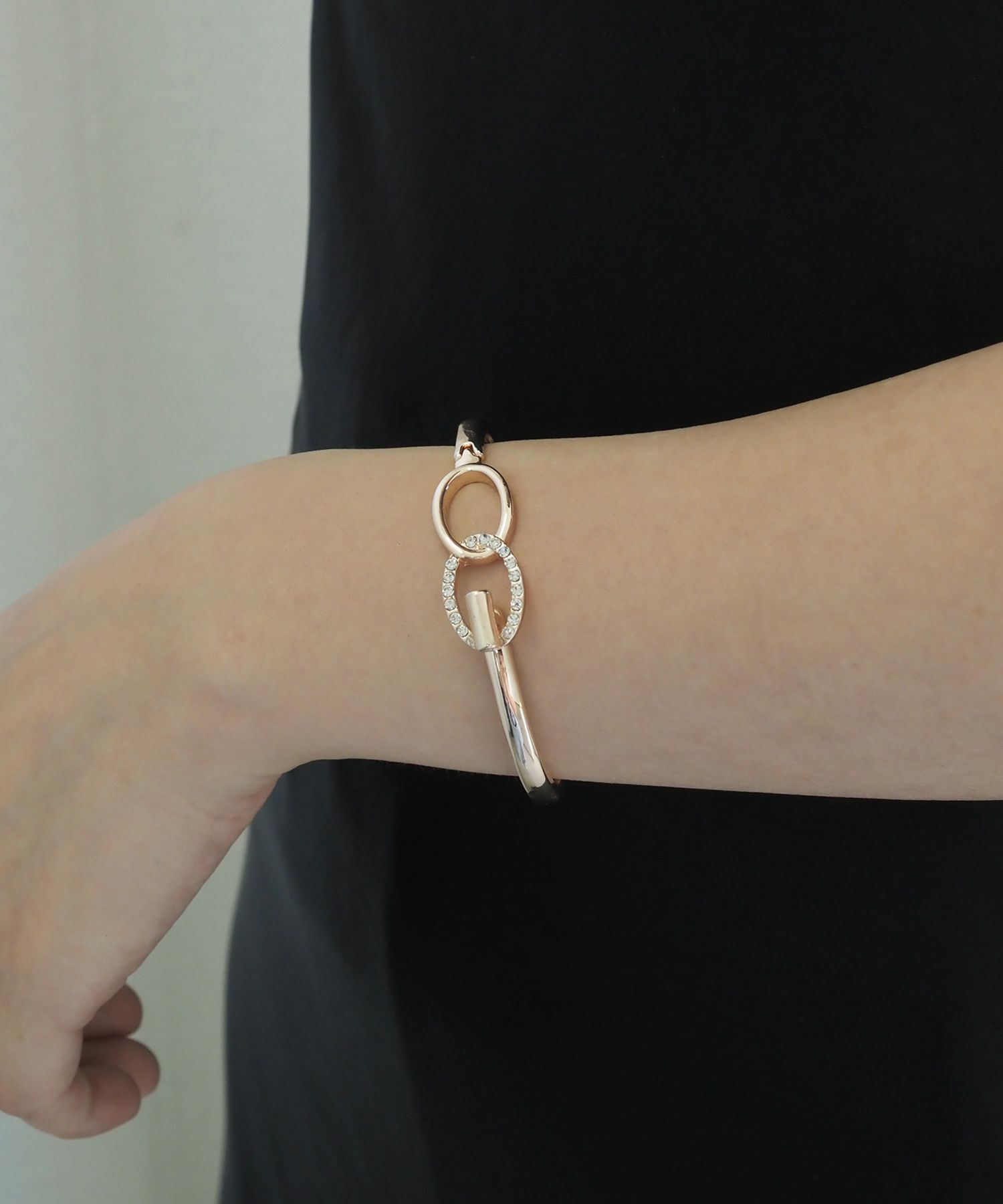 フィックスオーバルクリックバングル | 【公式】MUK ONLINE SHOP｜人気