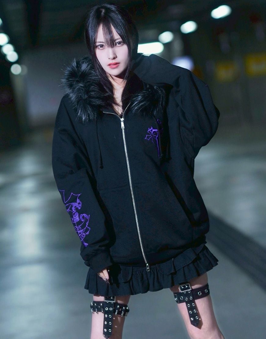 REFLEM【レフレム】ファー付きクロス刺繍ジップアップパーカー/全3色