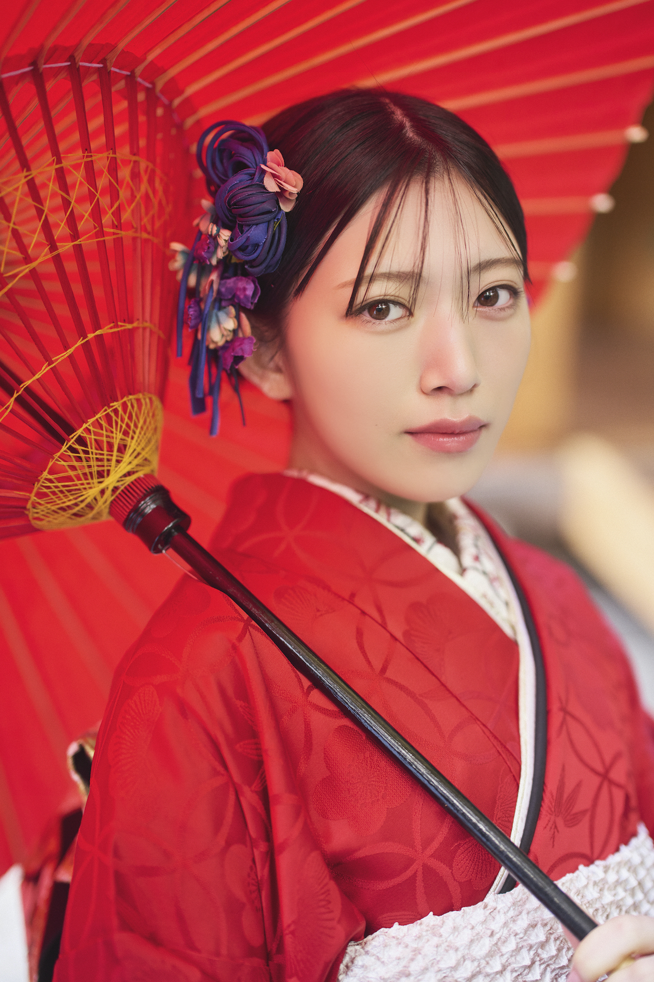 櫻坂46 村山美羽、荘厳な神社で力強く美しい振袖姿披露!! | ACTRESS PRESS