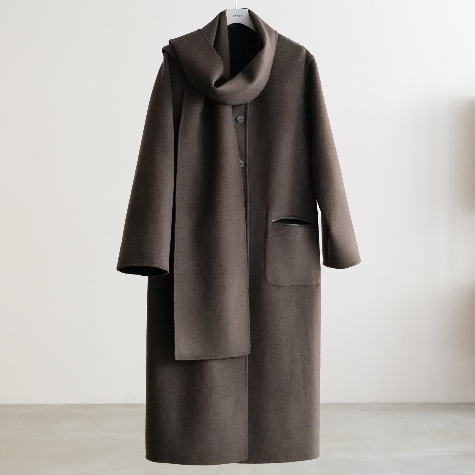 REVERSIBLE OVERCOAT W/SCARF – ABOUT