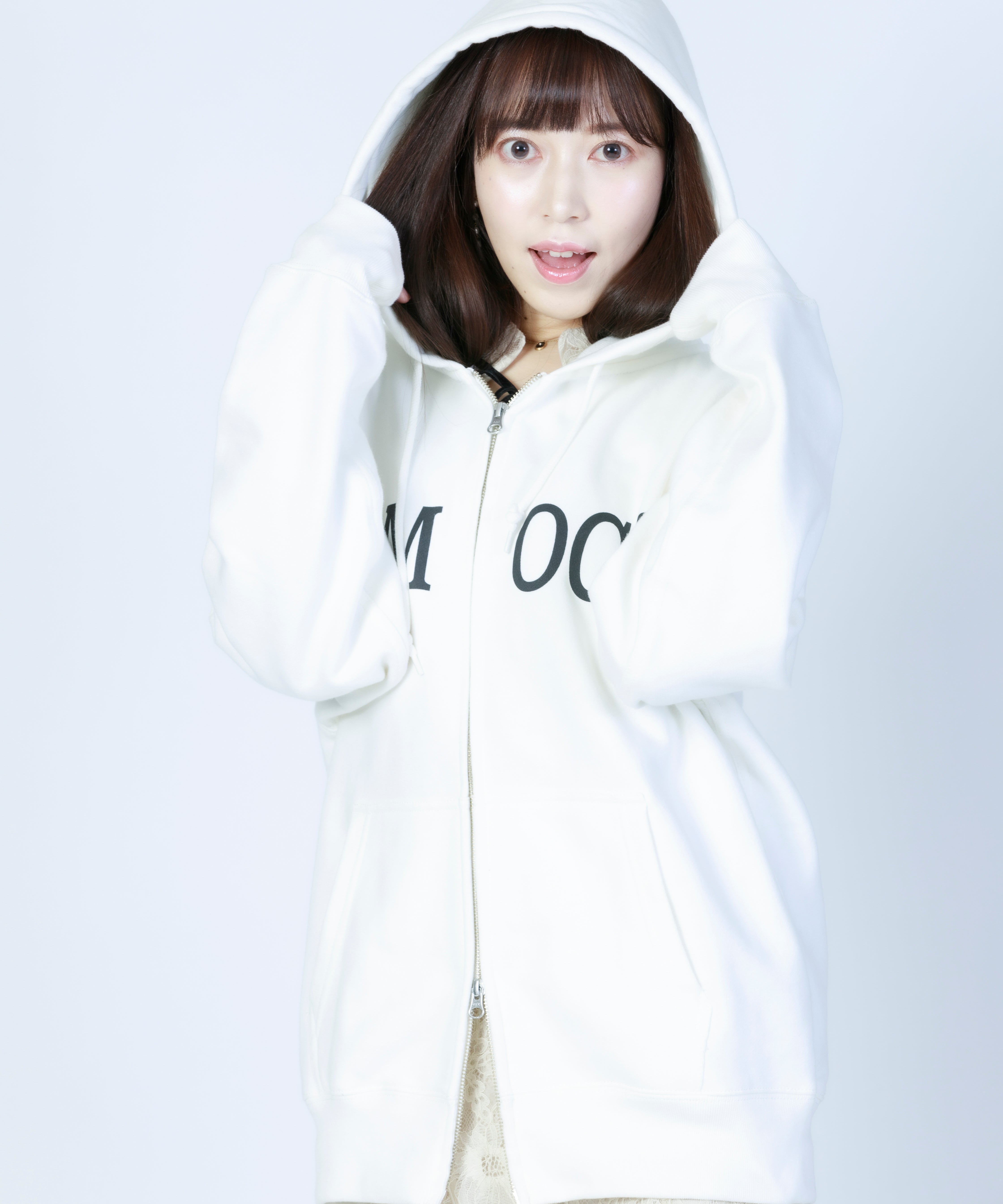 ロゴプリントジップアップパーカー – ABITOKYO （ アビトーキョー