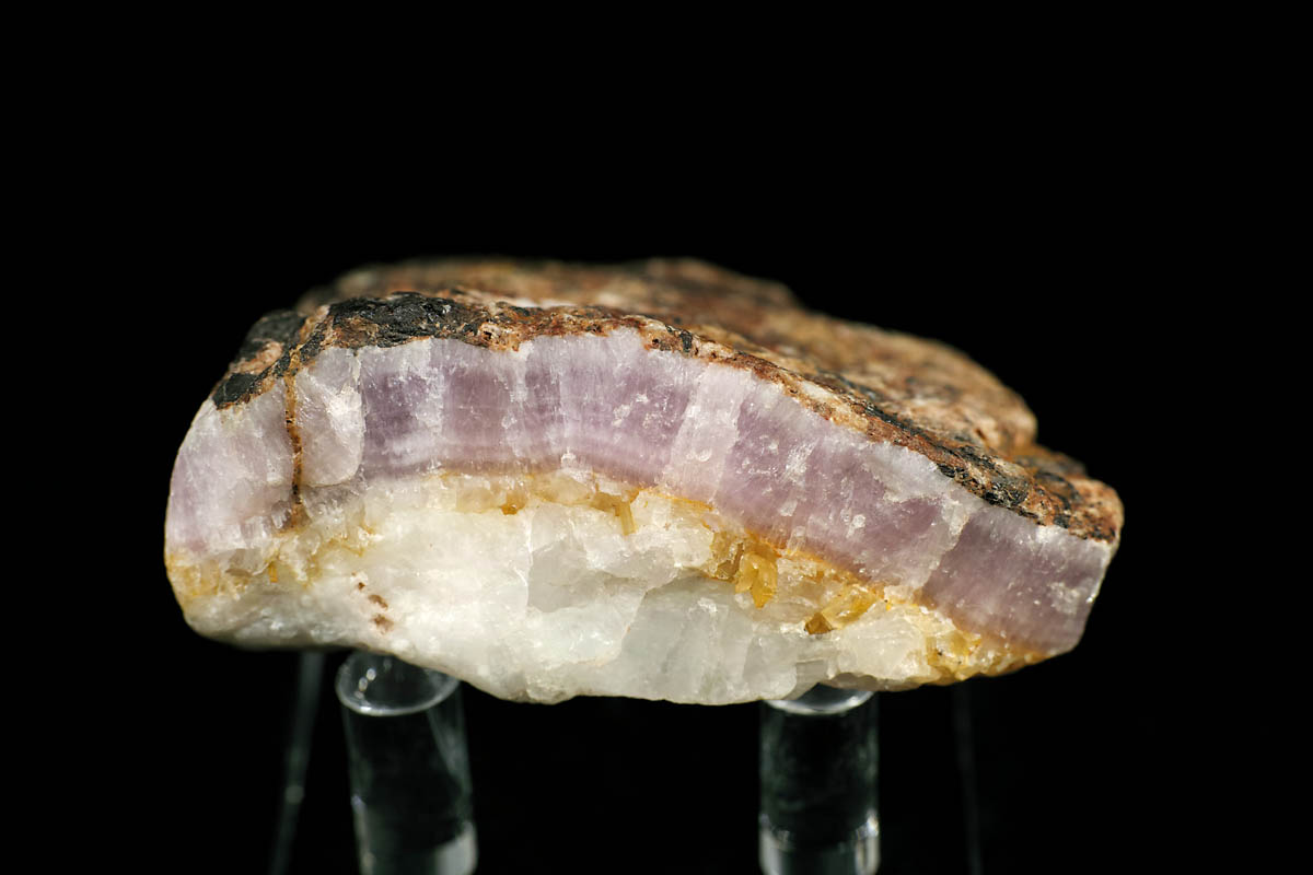 鉱物のアフガニスタン産ピンク・アラゴナイトをご紹介する∥鉱物通販の