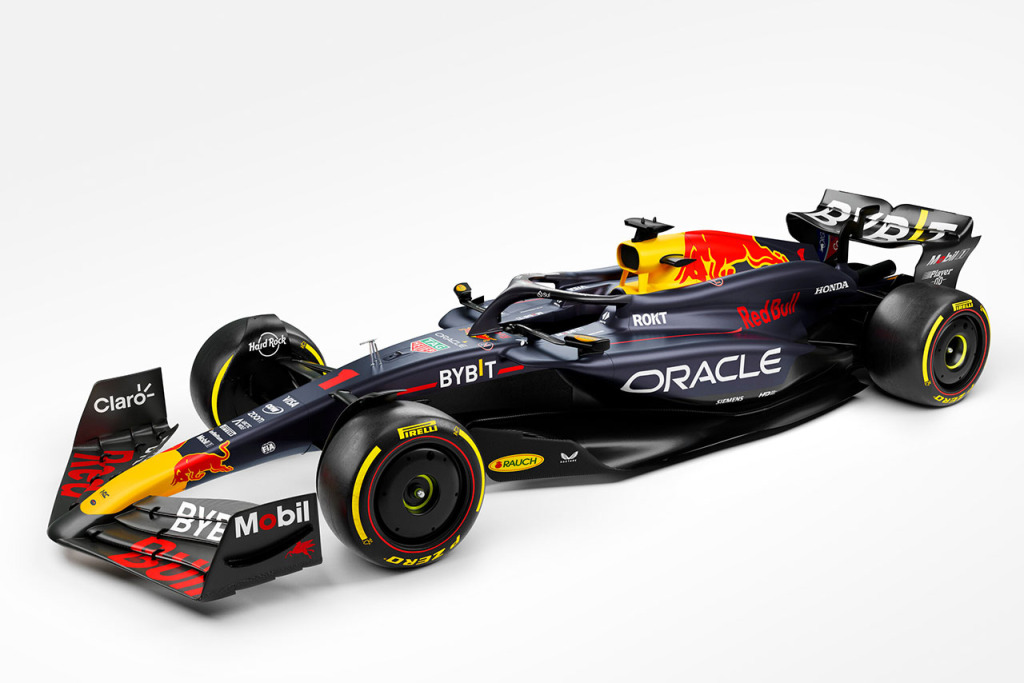 レッドブルF1『RB20』：フェルスタッペンも興奮。メルセデスのアイデア