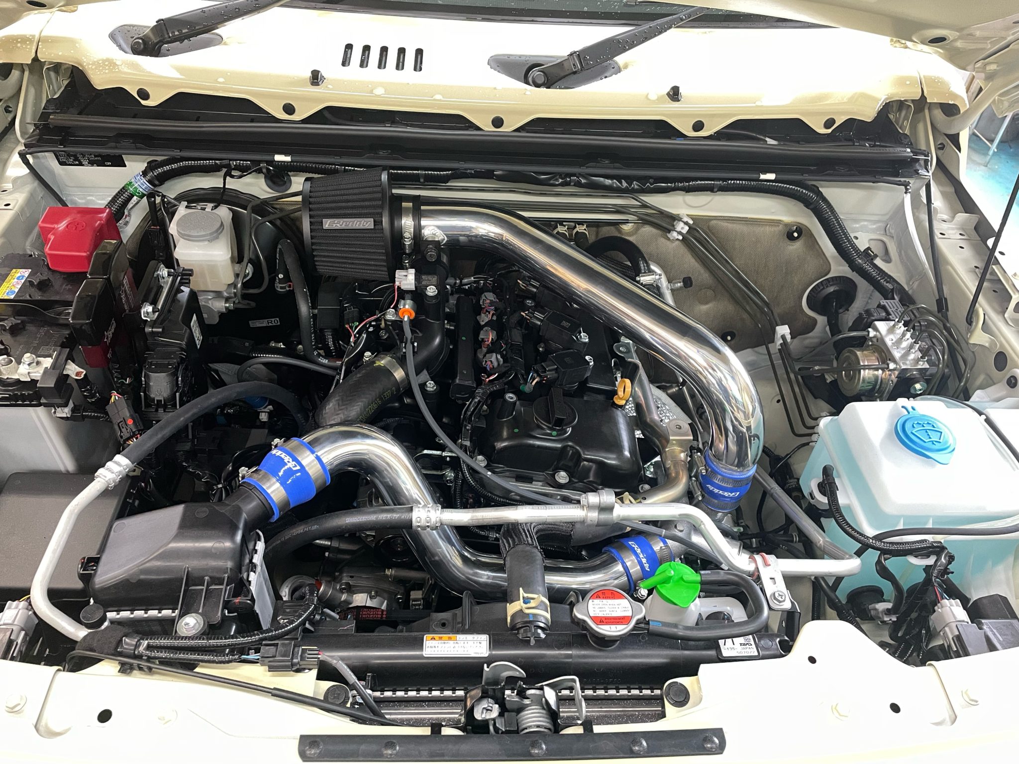 Jimny JB64 × 津田レーシングサクションキット、ターボパイプの