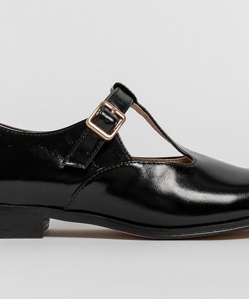 レザーTストラップシューズ | A de Vivre（アドゥヴィーヴル）公式