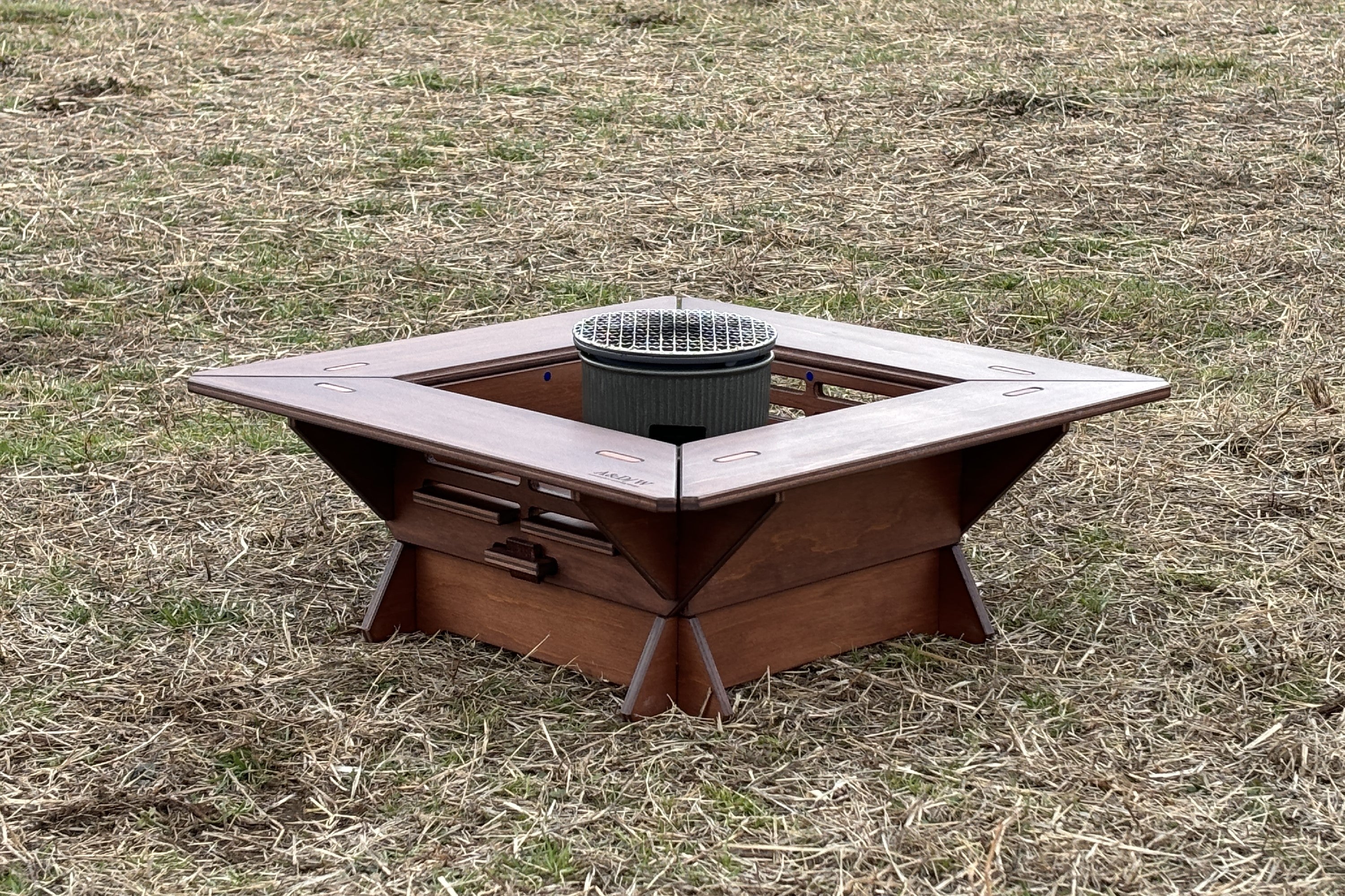 01 七輪囲炉裏シリーズ – A&D/W