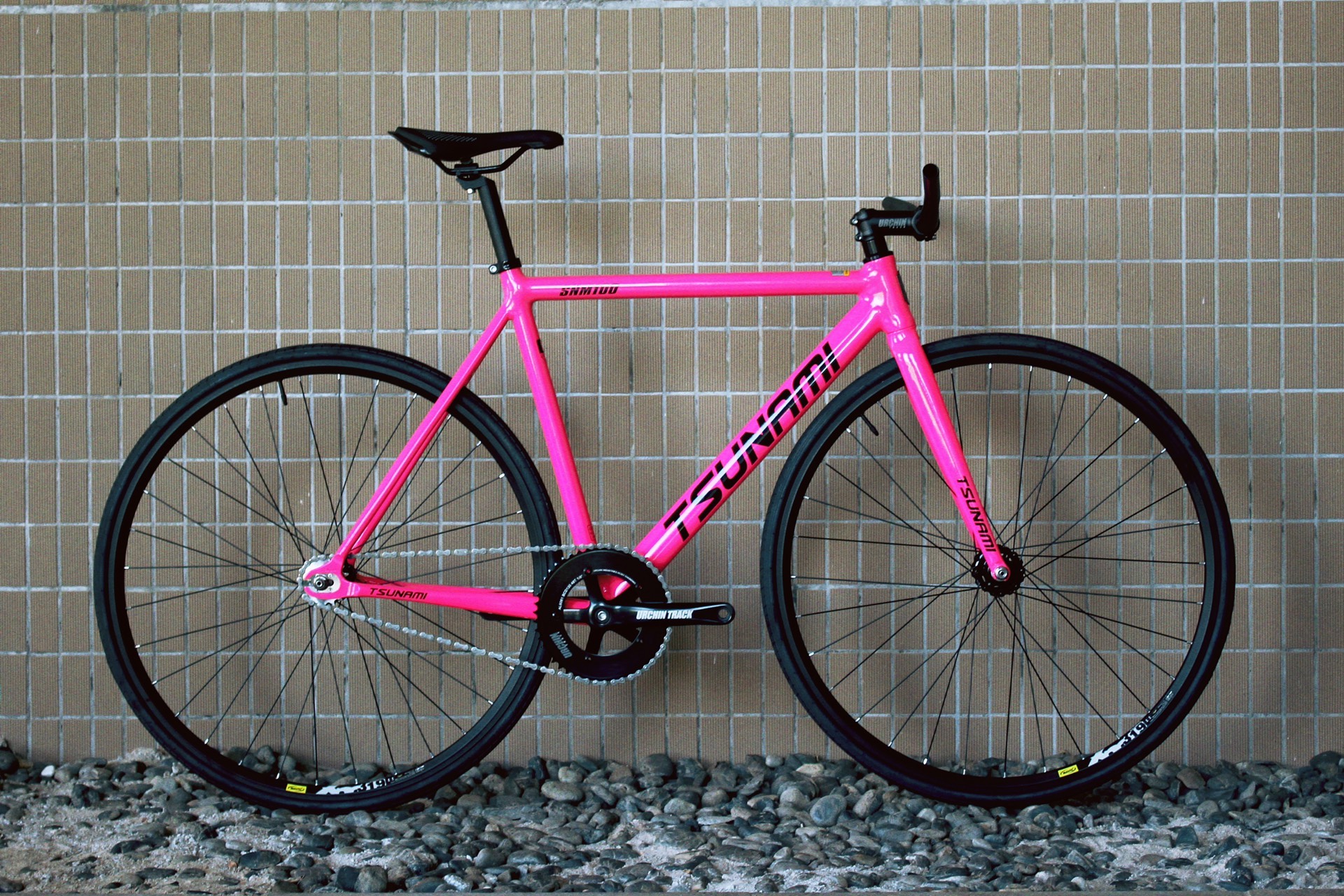 ブレーキなし 52/55/58CM TSUNAMI SNM100 ピストバイク 完成車 アルミ