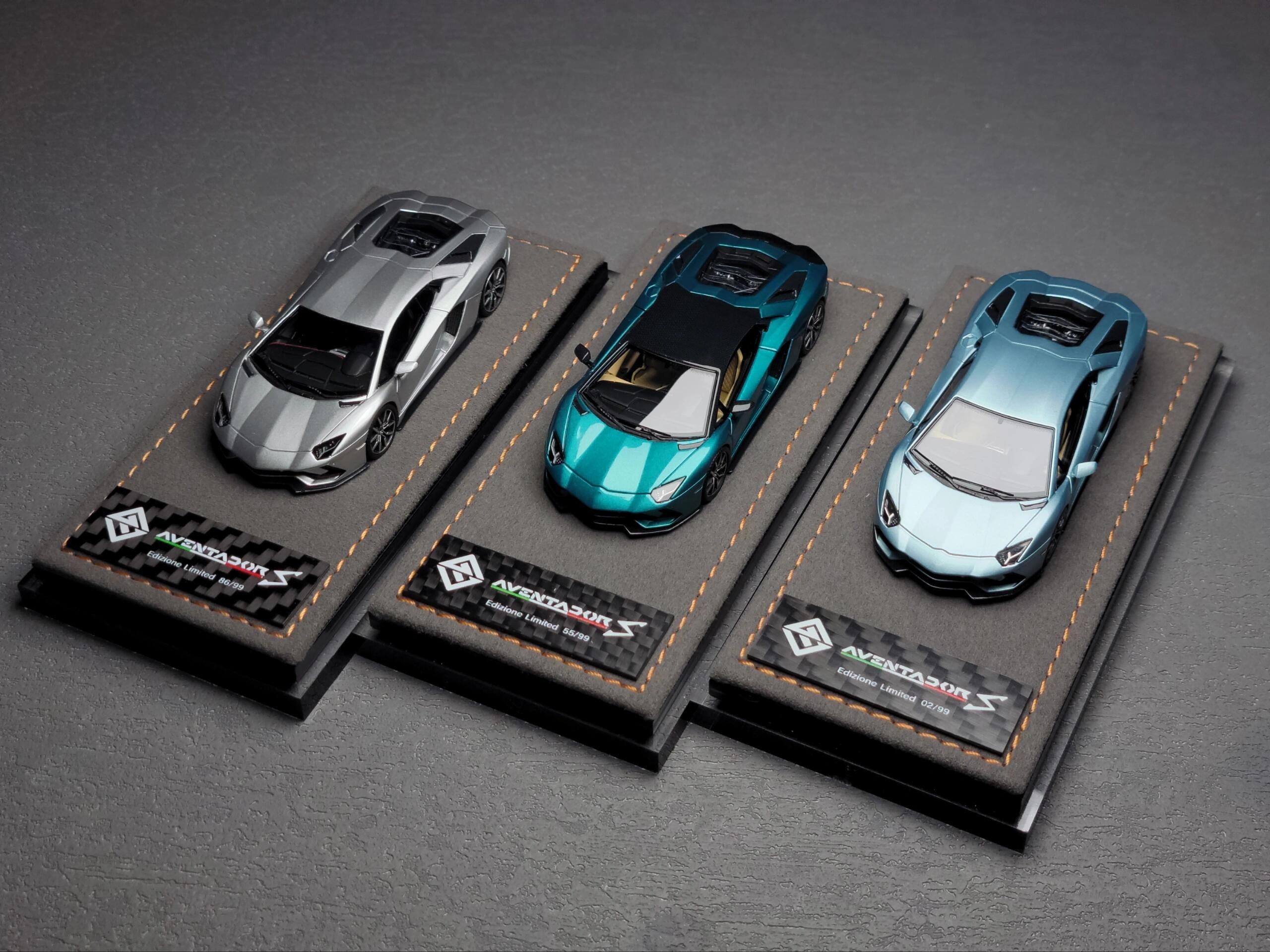 GW God Wealth 1:64 Aventador S 740-4 Diecast Model Car Resin