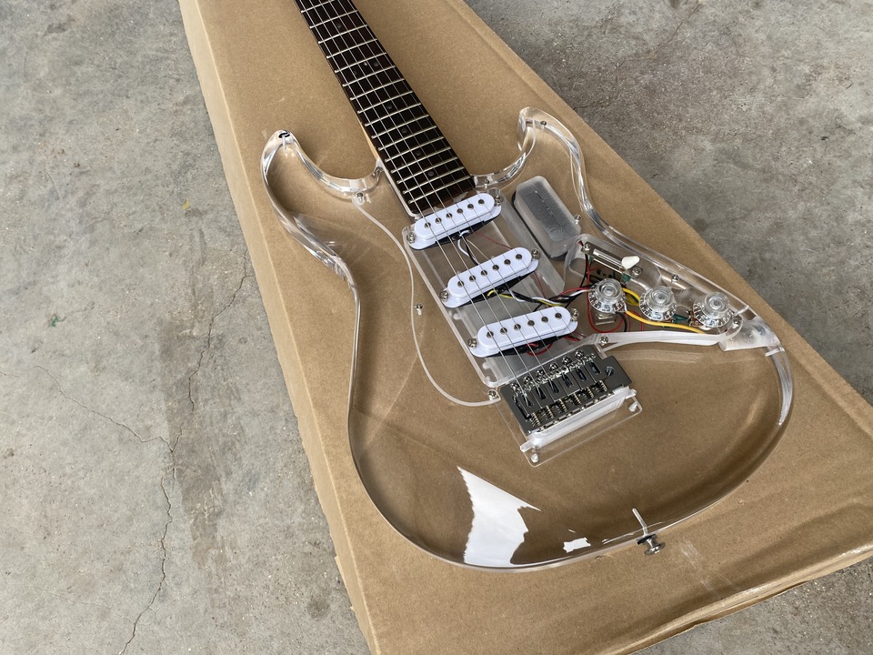 在庫あり Acepro レッド LED ライトエレキギター、透明アクリルボディ