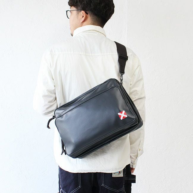 000000009353-02.jpg?size=xl&w=