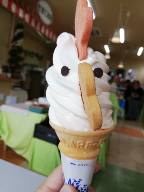 たまごの樹」のインスタ映え「こっこちゃんソフト🐔」 | アキタミライ