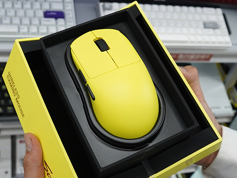 36g±3の超軽量マウス「SCYROX V8」に新色のイエローモデル - AKIBA PC