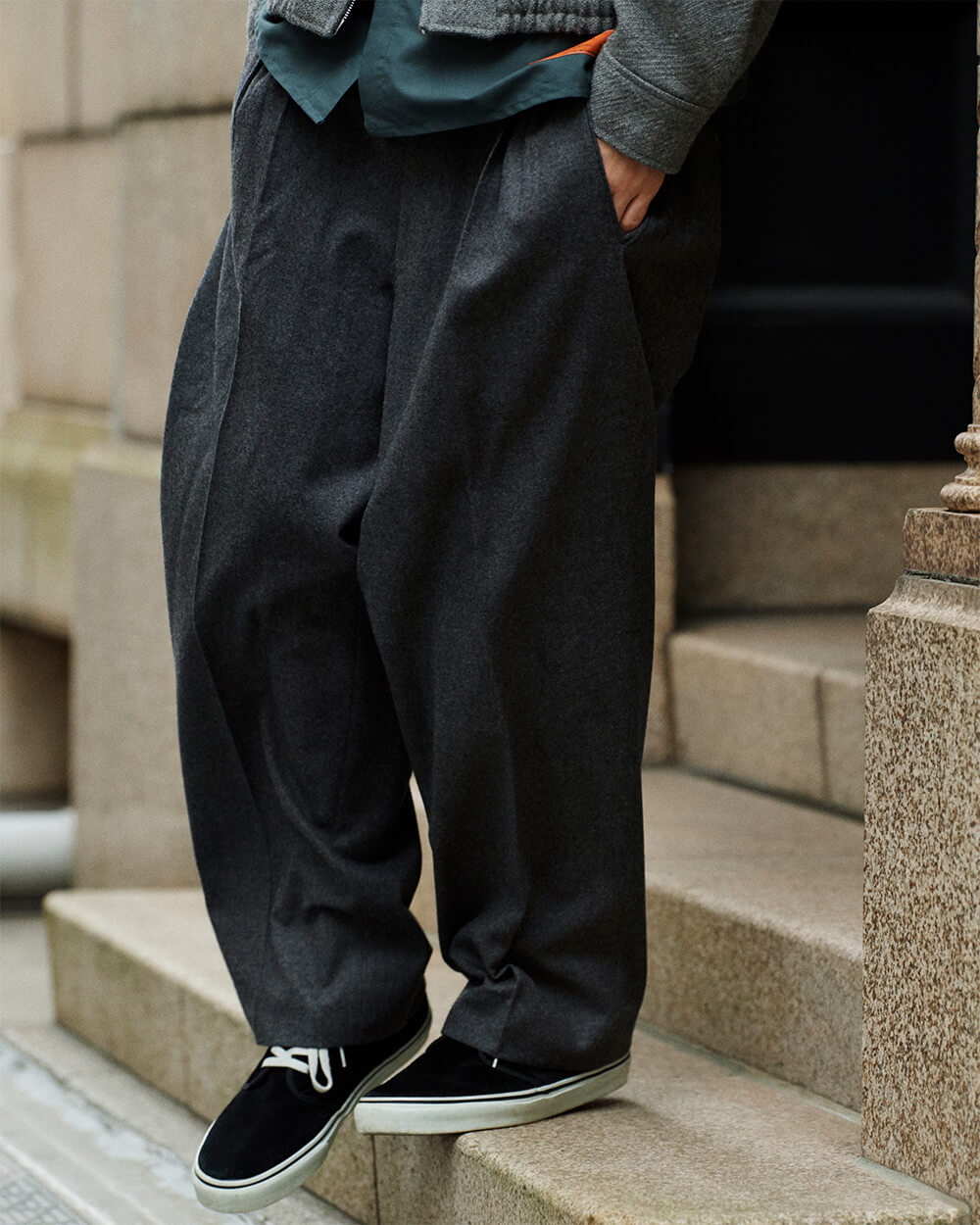 普通の服、普通のスタイル。 CASE35 ヴィンテージアルマーニの2タック