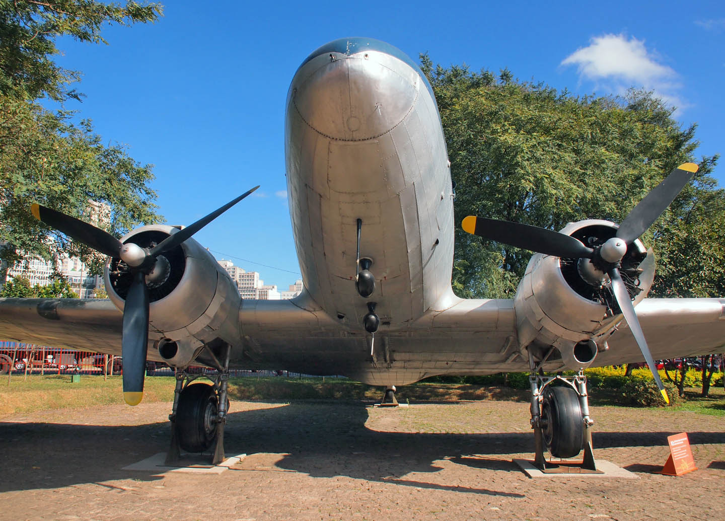 ダグラス DC-3 Douglas DC-3 世界の旅客機図鑑