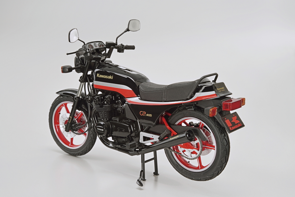 1/12 カワサキ KZ400M Z400GP '82 カスタムパーツ付き - AOSHIMA SCALE