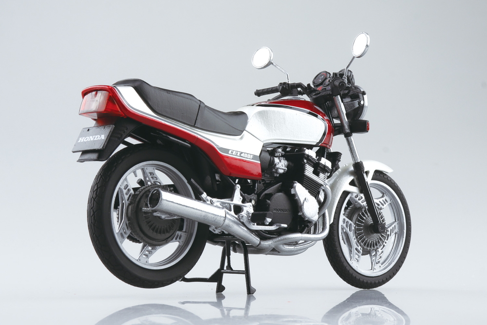 Honda CBX400F PEARL/CANDY RED - AOSHIMA SCALE MODEL LINEUP