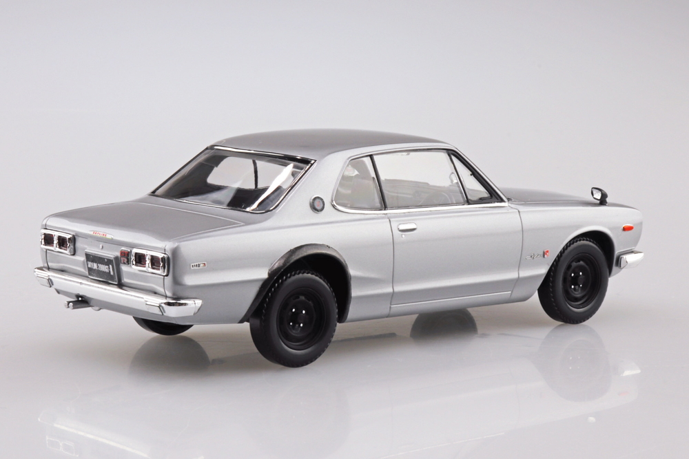 ニッサン C10 スカイライン 2000GT-R(シルバー) - AOSHIMA SCALE MODEL